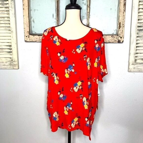 NWT Adorable & Lightweight Tunic - Picture 1 of 7